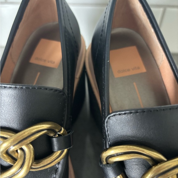 Dolce Vita Black Leather Platform Loafers with Gold Chain size 7 - Picture 3 of 6
